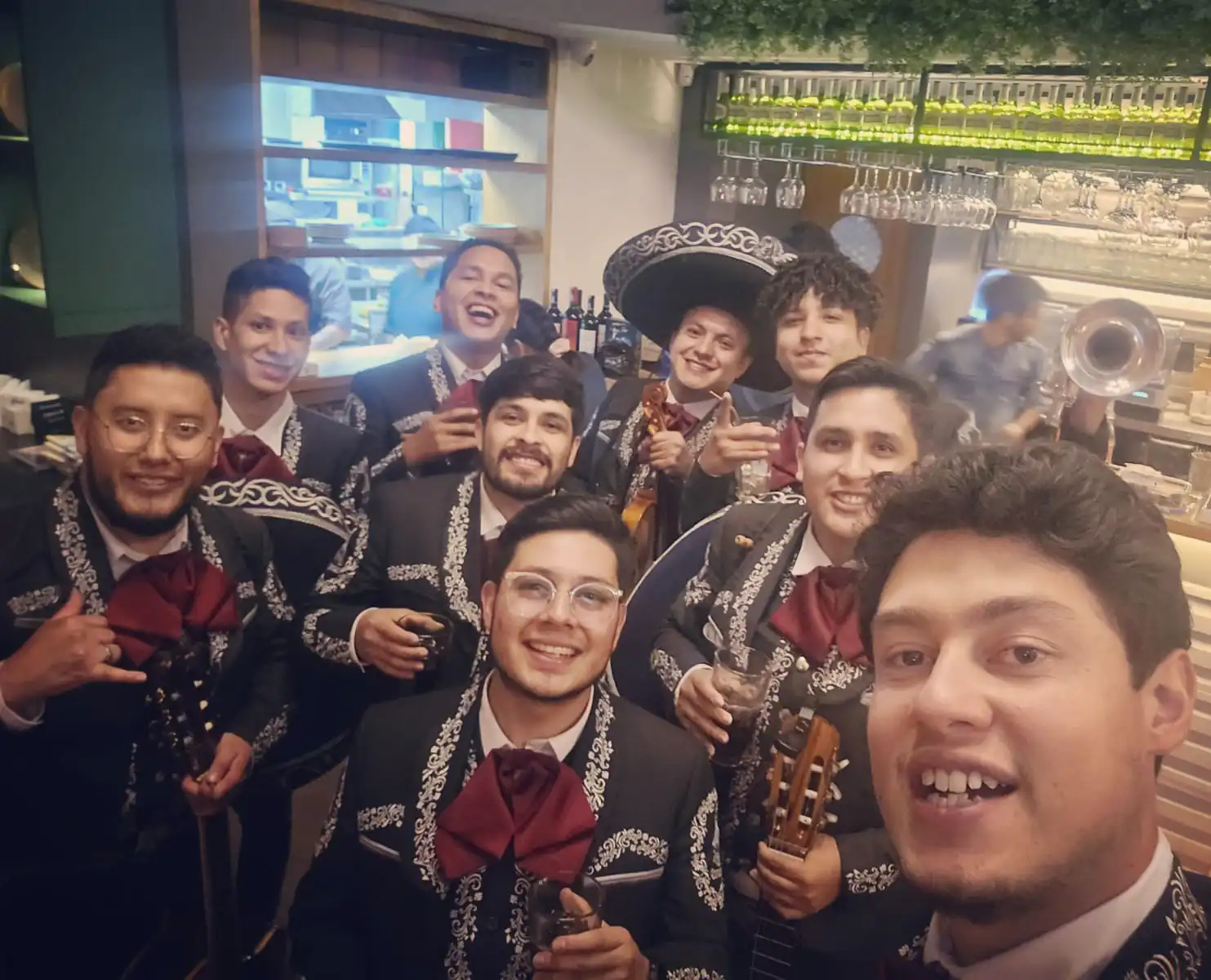 mariachis en Cuenca